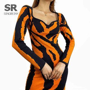 SINGREINY Design Drucken Strickkleid Frauen Langarm V-ausschnitt Elastische Dünne Kleider Mode Sexy Bodycon Pullover Kleid Herbst Winter Y220214