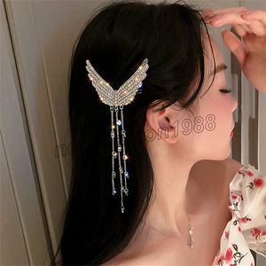 Fermaglio per capelli con nappa in cristallo Elegante fermaglio per capelli con ala in strass Catena in argento Ornamento fata Clip per capelli da donna brillante