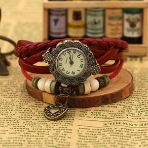 Casual Vintage Watch 26mm Fashion Winding Quartz Bracelet Watches Belt Student Ladies Watch Butterfly Pendant Wristwatches