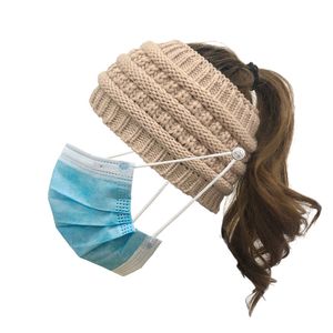新しい人気の多色の手作りの女性の冬のニットの髪のバンド帽子を着用するマスクボタンキャップ