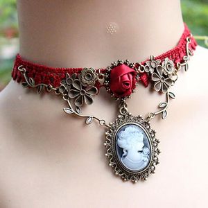 Hänge Halsband Snygg Cameo Röd Rose Spets Mode Halsband Smycken Kvinnor Present Xmas Etnisk Bohemian Choker 12,23