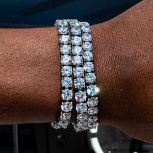 Rund fyrkantig skuren tennisarmband för män Zirconia trippellås Hiphopsmycken Cubic Luxury Crystal CZ Män Mode Charm Armband Smycken