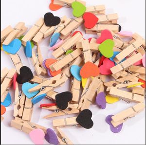 Taschenclips. Farbe niedlicher Holz-Cartoon-Liebes-Clip, 3,5 cm lang, Foto-Dekorationsclip