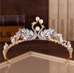 Gold Pearls Crystals Princess Headwear Chic Bridal Tiaras Accessories Stunning Crystals Pearls Wedding Tiaras And Crowns 112207