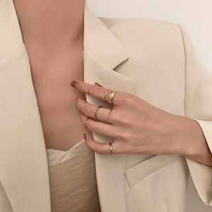 7 teile/satz Band Ringe Hiphop Stil Mode Schmuck frauen Ring Gold Silber Überzogene Kristall Offene Ringe für Frauen Neue design