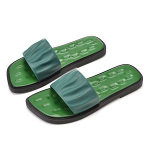 2023 Summer Slippers Women Fashion Outdoor Wear Мягкая и удобная универсальная личность на открытом воздухе без скольжения пляжные сандалии