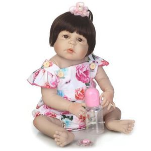 55cm återfödd dockor handgjord full silikon nyfödd pojke docka i söta kläder famale kropp falska baby leksak