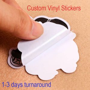 Anpassade Vinyl Diet Cut Stickers PVC Foto Husdjur Logotyp Märke Namn Vattentät Anpassa Bröllopsfest Dekor Dekaler Etiketter