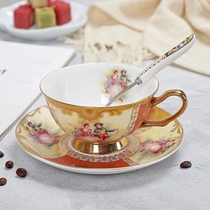 Yefine Bone China Kaffekopp och tallrik Set Avancerad Royal Classical Afternoon Tea Cups Ceramic LJ200821