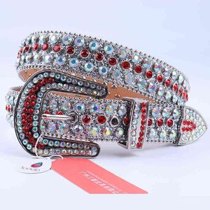 Red Diamond Bling PU Cinture in pelle Luxury Crystal Vita Designer Women Strap Western Cowboy strass cintura con borchie Cinturones AA220312