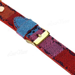 Classic Luxury Gold Link Chain Rivet Strap Print Pattern For IWatch Band Series 7 6 5 4 3 2 41m/40mm/ 44mm- 38mm-42mm /45MM /41MM Watchbands Men and Women
