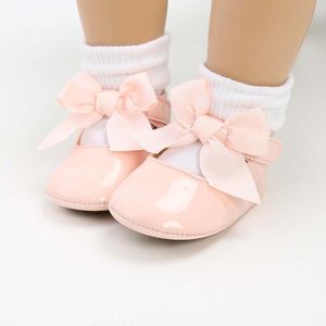 First Walkers Soft Leather Baby Shoes Born Rubber Sole Anti-slip Sweet Bow Toddler Shoe Infant Girls Party Princess Prewalker
