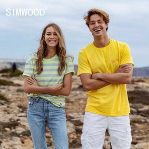 Sommargrön randig T-shirt Men Mode 100% Bomull Plus Storlek Toppar Matchande Par T-shirts Tees SJ150119 210629