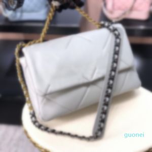 Designer-Mode Damen Schwarz Blau Flap Bags Handtaschen Umhängetasche mit Gold Metall Damen Umhängetaschen 656