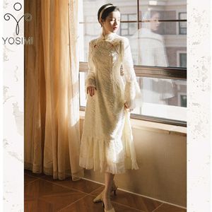 Yosimi estilo chinês cheongsam primavera mulheres vestido festa elegante outono mid-bezerro ajuste e flare uma linha manga longa bege 210604