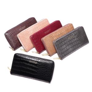 Wallets Crocodile Design Wristband Women Long Clutch Wallet Female Money Purse Phone Pocket Large Capacity Lady Zipper Red221o