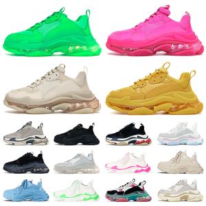 Partihandel Triple s Clear Shoes Designer Paris 17fw Crystal Bottom Platform Sneakers Mode Kvinnor Män Luxurys Designers Svart Vit Beige Vintage Old Trainers