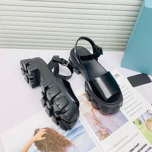 Monolith Lug Sole Sandal Sporty Quilted Nappa Leather Slide Corss Strap Slippers Designer Mules metal buckle Platform Rubber Bottom With Box