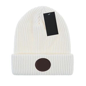 安くファッションの冬のビーニーメンズの帽子カジュアルニットスポーツキャップスキーゴロロ黒灰色ブルーレッドニットボンネットハイト品質暖かい頭蓋骨キャップ