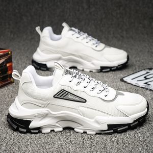 2021 Designer de tênis para homens Branco Verde Preto Moda Bege Moda Homens de Alta Qualidade Exterior Esportes Sneakers Tamanho 39-44 QW