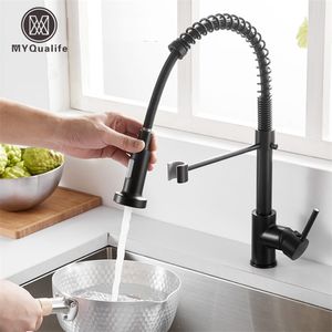 Rubinetto per lavello da cucina nero opaco Rubinetto per acqua fredda e molla con una maniglia Gru da cucina per bagno montata sul ponte 211108