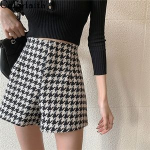 Colorfaith novo 2021 outono inverno mulheres shorts largamente perna alta cintura elegante lã tweed checkered lady shorts calça p1257 210317