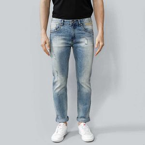 Włoski Vintage Moda Mężczyźni Jeans Retro Light Blue Slim Fit Ripped Wysokiej jakości Redline Designer Bawełniane Dżinsowe Spodnie