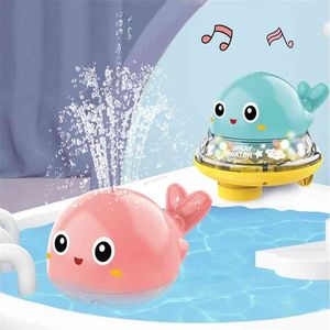 Badleksaker Spray Water Shower Whale Ing Baby för barn Elektrisk boll med musik LED Light Swimming Float 210712