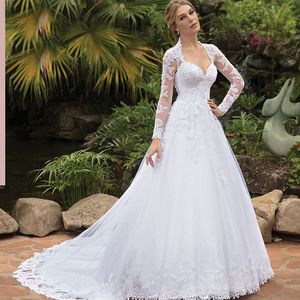 2022 Vintage V Neck A-Line Wedding Dresses Bridal Gowns Long Sleeves Illusion Back Buttons Court Train Spring Summer Plus Size Garden Bride Dress Appliqued Lace