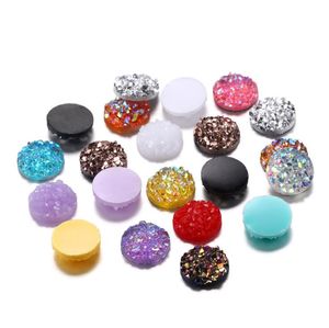 Vassoio Imballaggio Display Jewelry50Pcs / Lot 8Mm Cabochon in resina Mescolare i colori Rotondo forma irregolare Cabochon per pendenti Orecchini Creazione di gioielli Sup