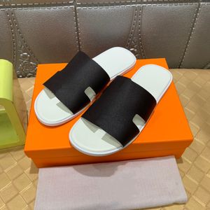 Lyxig designer Sandaler Män Skor Läder Tofflor Sommarstrand Brev Slides Mens Sliders Storlek 38-46 xx-0253