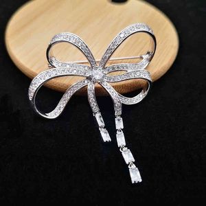 2021 ss cheia pavimentar cúbico cúbico pedras de zircão bowknot broches bling lady elegante moda cachecol colarinho manguito pin brocha