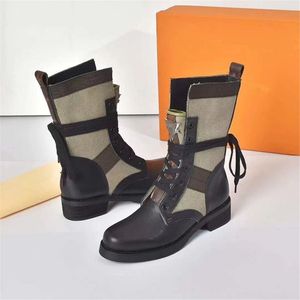 Kadınlar Binbaşı Ayak Bileği Uzun Çizmeler Moda Lace Up Platformu Deri Martin Boot Üst Tasarımcı Bayanlar Mektup Baskı Kış Overknee Patik Ayakkabı 310