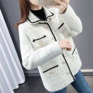 Wiosna Vintage Plaid Norek Fleece Lapel Kurtka Kobiety Eleganckie Chic Pearl Przyciski Koreański Odzieży Odzieży Office Lady Fashion Wild Coat 211014