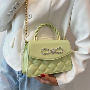 Umhängetaschen Mode Handtasche Tasche Kristall Schleife Kleine Quadratische Geldbörsen Handtaschen Damen Modische Eine Umhängetasche Kette