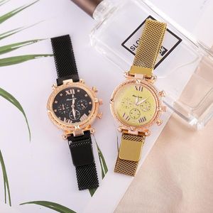 Neueste Damen-Armbanduhren, Luxus-Kristall, drei Augen, ultradünne Design-Uhr, cooles Mesh, magnetisches Edelstahlband, römische Ziffern, Damen-Quarzuhren