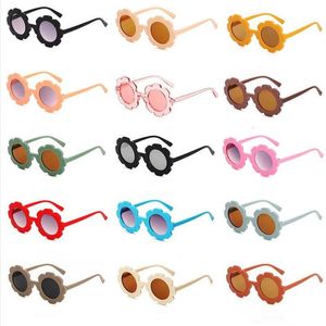 Детские солнцезащитные очки Прекрасные подсолнухи Солнцезащины Дизайнер круглый рамка девочек -матовые очки дети 039s оттенки модные очки6645776