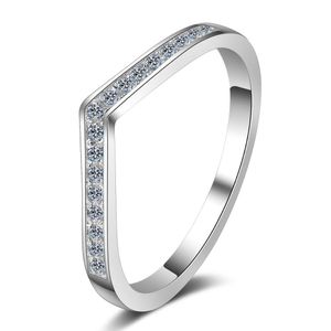 Anziw 925スターリングシルバーモアッサナイトダイヤモンド0.13ctシンプルV字型の半分永遠の婚約リング女性ジュエリーギフト