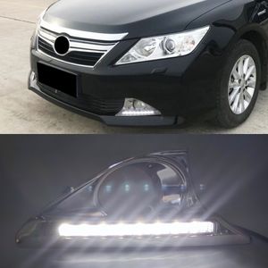 2pcs Auto LED DRL DRL GRANDE GRANDE Lampada fendinebbia Segnale di svolta per Toyota Camry 2012 2013 2014 con coperchio cromato