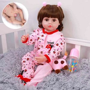 新生児のためのリアルな人形 おもちゃのバスルームの防水 cm