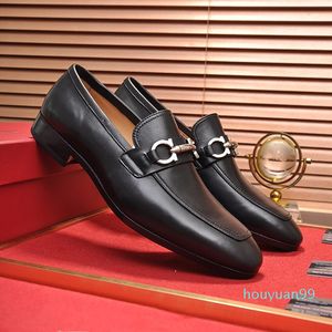 2021 Hochwertige formelle Kleidschuhe für sanfte Designer Herren Schwarze Echtlederschuhe Spitzschuh Herren Business Oxfords Freizeitschuhe