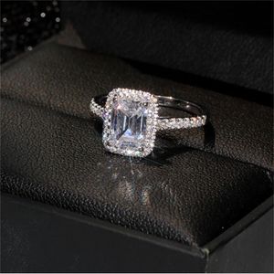 Emerald Cut 2CT Lab Diamond Diamond Promise Sets 925 Sterling Silver Compromiso Banda de boda Anillos para mujeres Joyería de fiesta nupcial