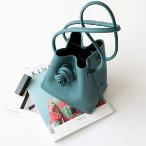 Wholesale 2020 New Drawstring Bucket Bag Lychee Pattern Head Layer Cowhide Shoulder Messenger Bag Korean Version of Simple Small