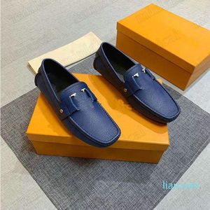 Herren-Designer-Loafer-Schuhe, klassische Slip-on-Luxus-Vintage-Kleid-Turnschuhe, Metallknopf, echtes Leder der Marke