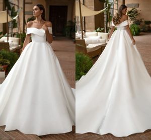 2022 Designer Chapl Train Abito da sposa Principessa abbottonato sul retro Cerniera al largo della spalla Pieghettato Impero Vita formale Abiti da festa da sposa Sposa