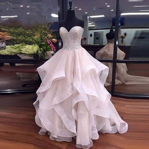 Ljusrosa Tiered Organza Ruffles Prom Klänningar 2021 En linje Sweetheart Elegant Prom Evening Gowns Long Vestido Formatura Anpassad