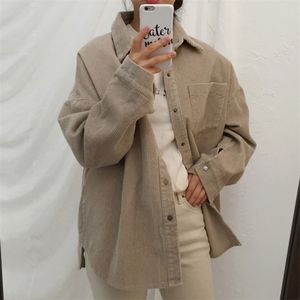 Zoki Harajuku Corduroy Kobiety Koszulki Kurtki Jesień Z Długim Rękawem Cienkie Płaszcze Casual Vintage Pocket Samica Przycisk Płaszcze 211029