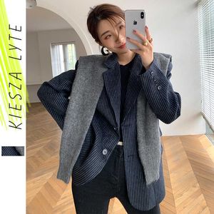 Winter Woolen Coat Women Vintage Striped Wool Blazer for Lady Fake Two Piece Cape Suit Jackets Runway Fashion Outwear 210608