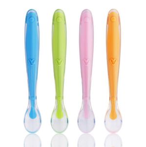 Łyżki dla dziecka Soft Head High-QualityBaby Trening Spoon Bezpieczne Gospodarskie Silikonowe Łyżka Dziecko Kierownica Karmienie Zyy711