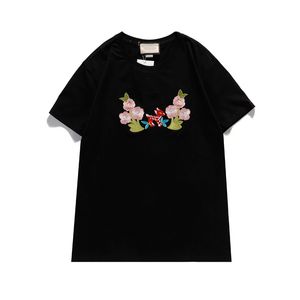2021 Neue Stickerei kleine Rose T-shirt Männer Frauen Fashion Tide Sommer BB Casual Street GC T-Shirt aus Designer Graffiti C P T-Shirt Großhandel